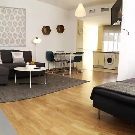 Mitjana Plaza Apartment Malaga
